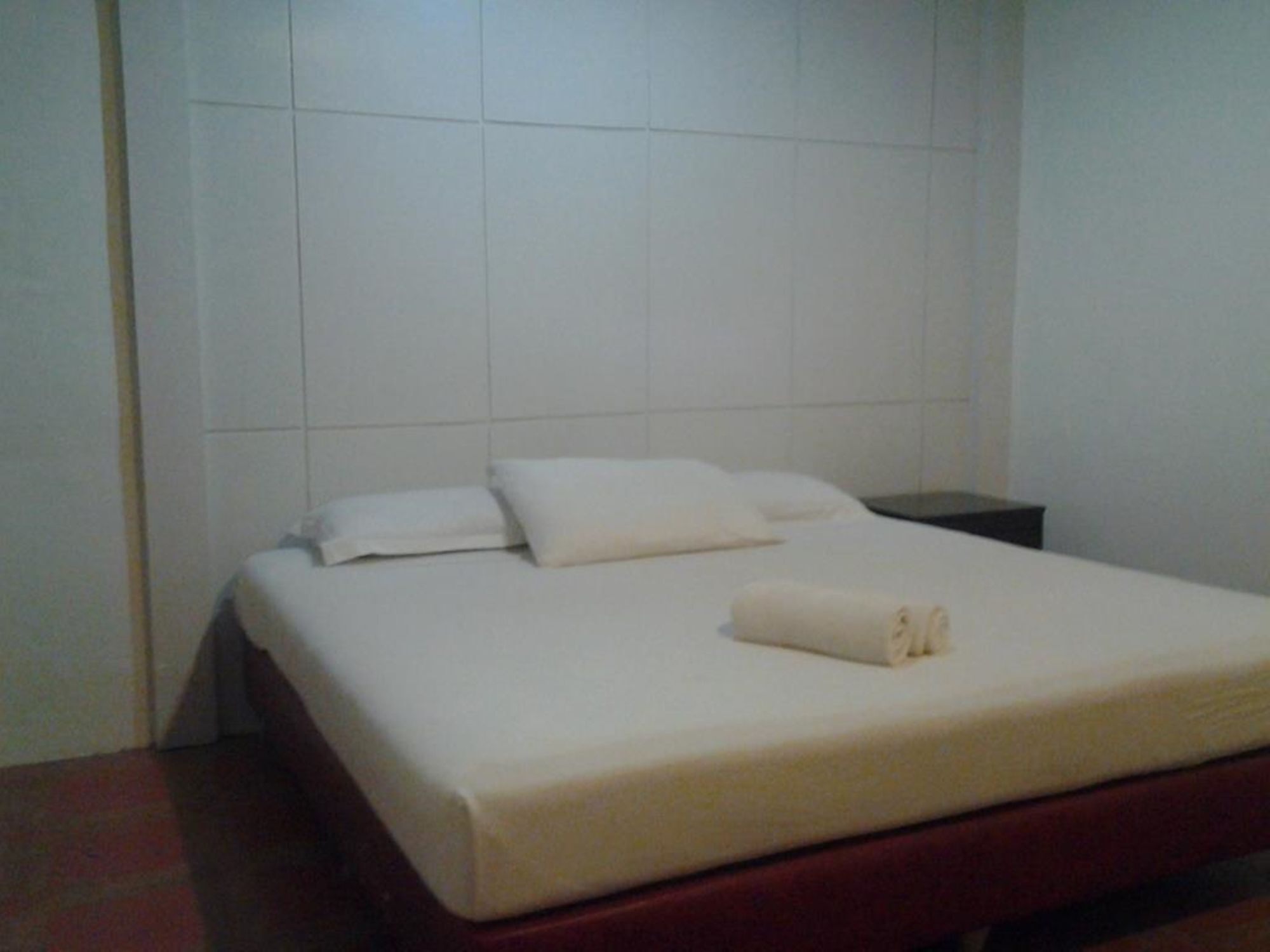 Sun Moon Poolside Hotel آنغلوس المظهر الخارجي الصورة